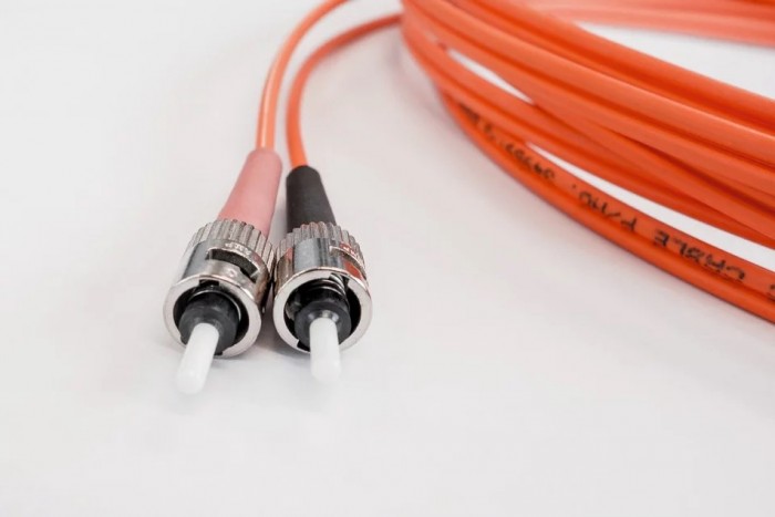 KABEL FIBER OPTIK Pengertian Fungsi Karakteristik Jenis Jenis 